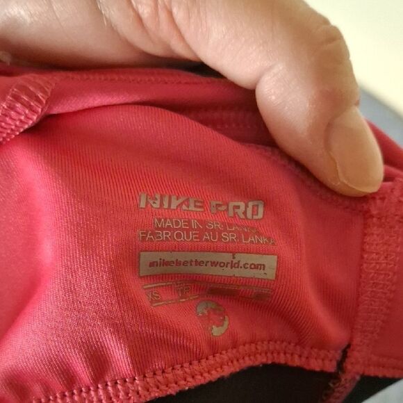 Nike Pro Women's Pink Sports Bra size XS - Picture 3 of 3